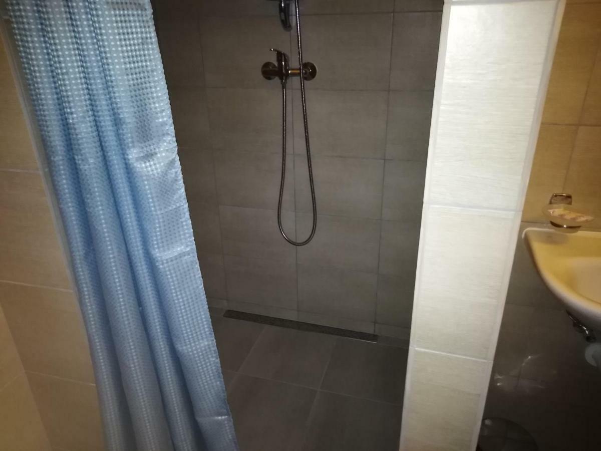 Guest House Mladost Presov Exterior photo